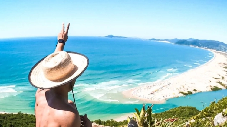 Praias de Garopaba e Guarda do Emba&uacute;